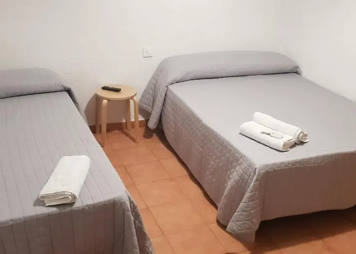 Plaza De Espana Гостевой дом 2*